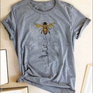 3/$ 7 Let it 🐝 T-shirt. Size small. Brand new